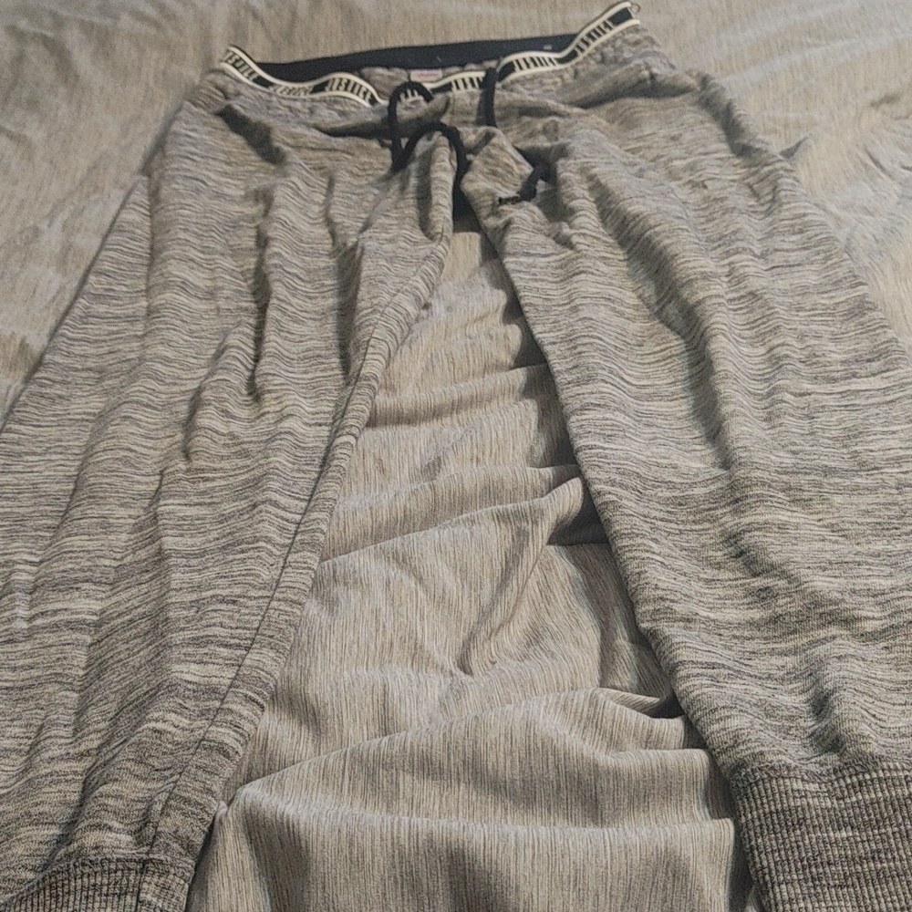 Justice sweats, sz 10